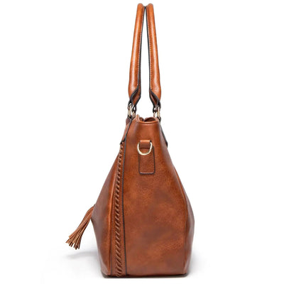 Nellie’s Elegant Sophistication | Leather Shoulder Bag