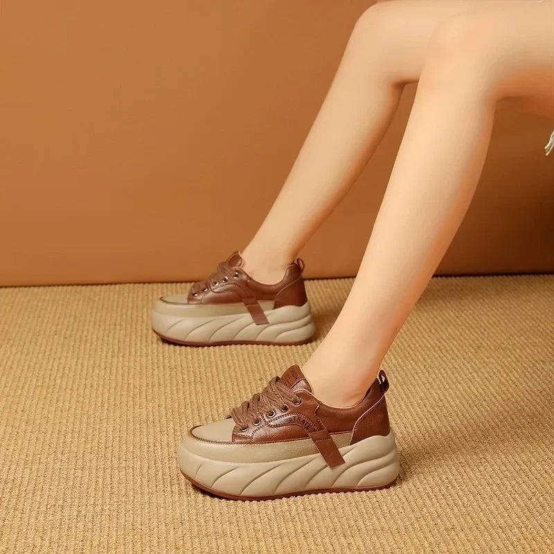Venecia Shoes - Comfort and Convenience