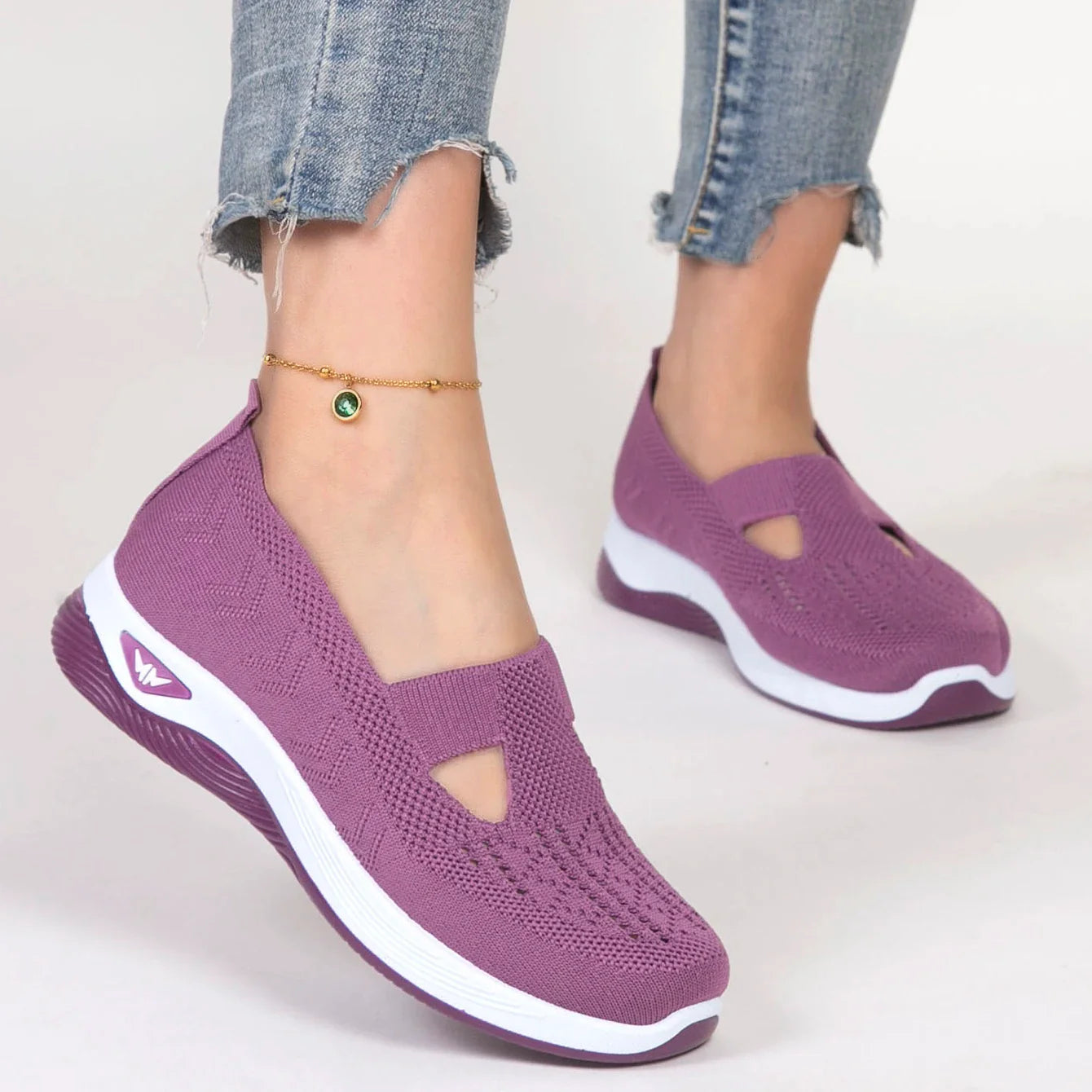 Barcelona Sneakers - Comfort and Convenience